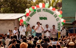 Eskobars. Zudusī paradīze