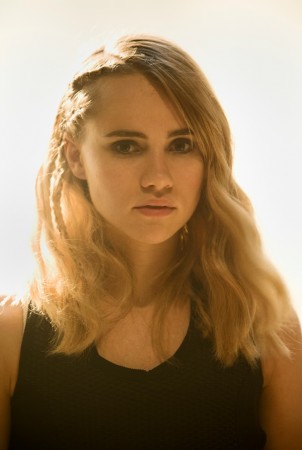 Seksualioji Suki Waterhouse – gražuolė filmo „Insurgentė“ aktorė ir apsinuogint...
