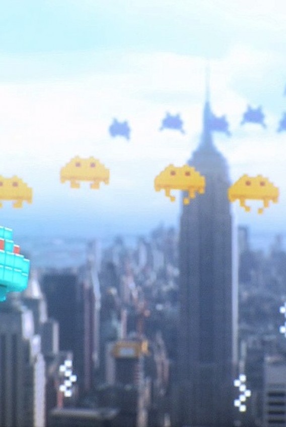 Pasijuskite tarsi filme „Pikseliai“ – „Google“ pasiūlė išmėginti legendinį žaidimą „Pac-Man“ tikrose gatvėse