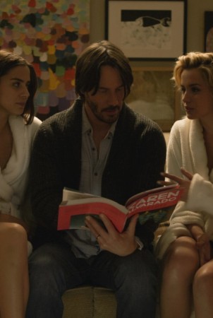 Keanu Reevesas trileryje „Tuk tuk tuk“ žais mirtiną katės ir pelės žaidimą su f...