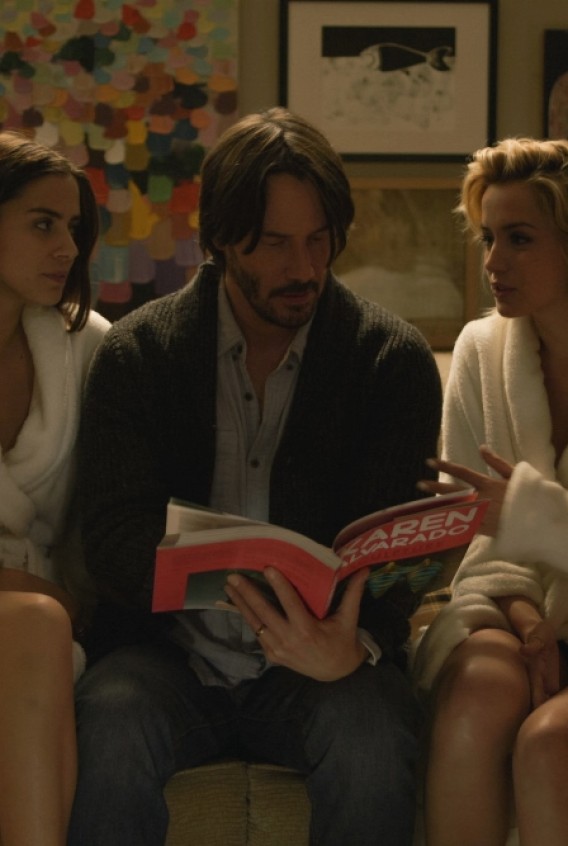 Keanu Reevesas trileryje „Tuk tuk tuk“ žais mirtiną katės ir pelės žaidimą su fatališkomis gundytojomis 