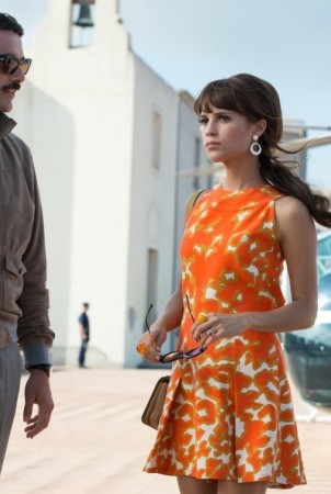 Gracingos „Šnipas iš U.N.C.L.E.“ gražuolės Alicia Vikander ir Elizabeth Debicki...