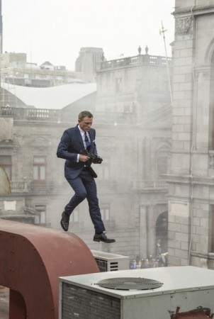 Vos pasirodęs „007 Spectre“ Didžiojoje Britanijoje muša visus įmanomus rekordus...