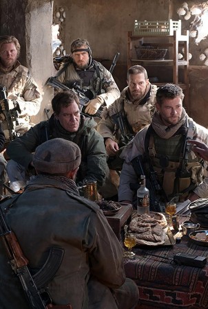 Filme „12 stipriausių“ – mažai žinoma istorija apie rugsėjo 11-osios kaltininkų...