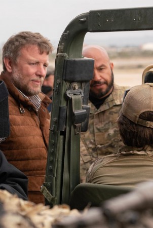 Naujasis Guy Ritchie filmas „Tvirtas užnugaris“ pakeitė Holivudo taisykles: fil...
