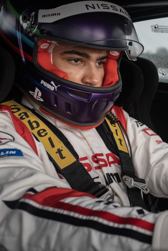 „Gran Turismo“ filmą įkvėpusio lenktynininko tikroji istorija: pasiekti svajonę padėjo tikėjimas, jog pinigai – dar ne viskas