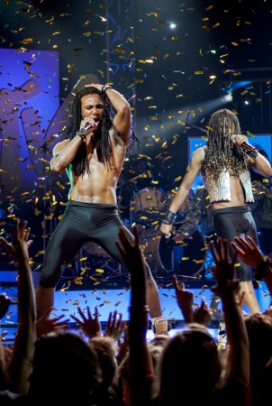 Filme „Milli Vanilli“ – tikra istorija apie didžiausią apgaulę pramogų pasaulyj...