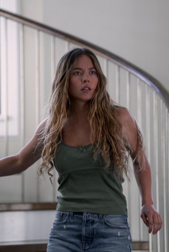 Erotinio trilerio „Tarnaitė“ žvaigždė S.Sweeney: žmonėms reikia duoti tai, ko jie labiausiai trokšta