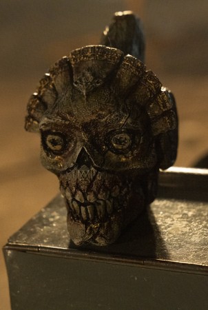 Kultinių siaubo trilerių kūrėjai grįžta ...